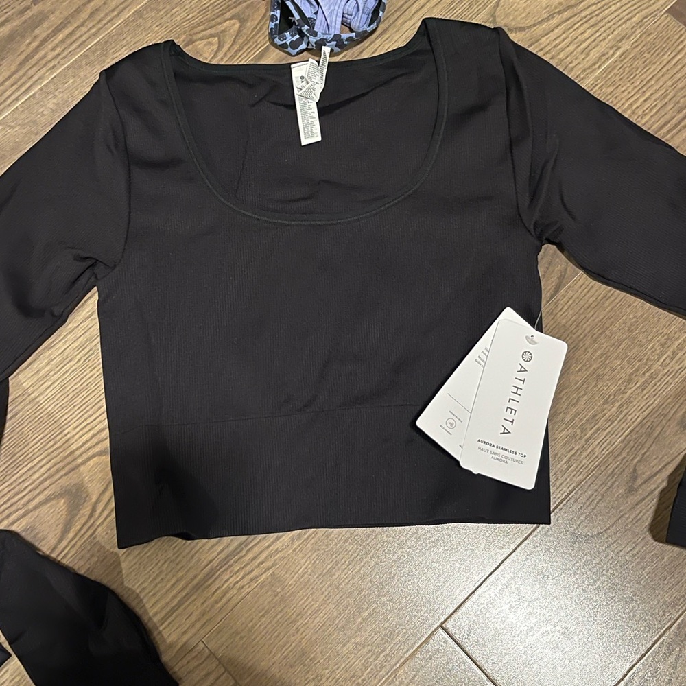 Brand new Athleta long sleeve workout top